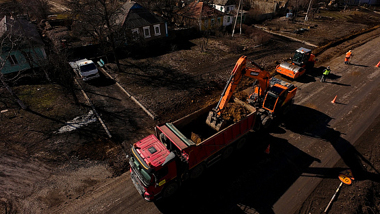 В ЛНР обновляют 39 км трассы Георгиевка — Ровеньки